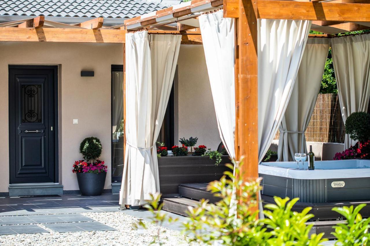 Meteora Boutique Villa A 卡兰巴卡 外观 照片